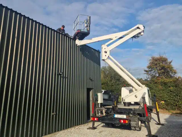 Bucket Lift for roof cleaning Cork